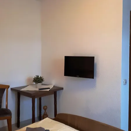 Hotel & Restaurant Haus Niederrhein Moers